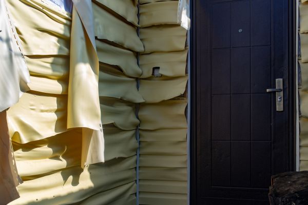 Cost of Melted Siding Replacement in Pasadena