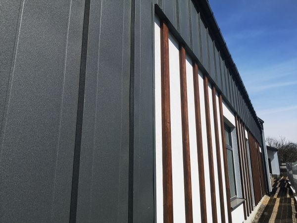 Cost of Metal Cladding Replacement in Pasadena