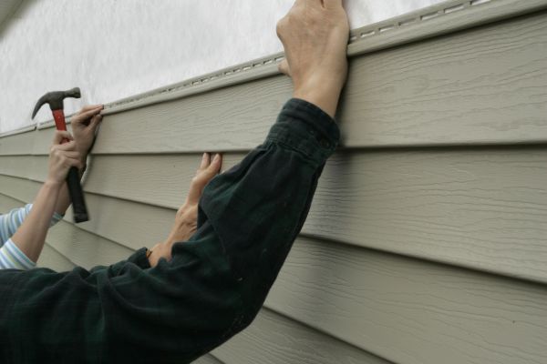 Cost of Insulated Siding Installation in Pasadena