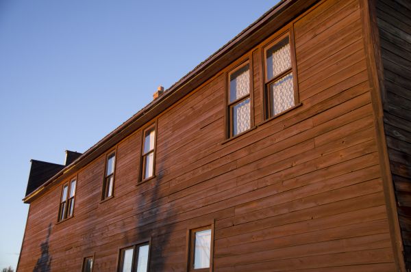 Cost of Wood Plank Siding Installation in Pasadena