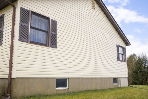 Cost of Dutch Lap Siding Repair in Pasadena