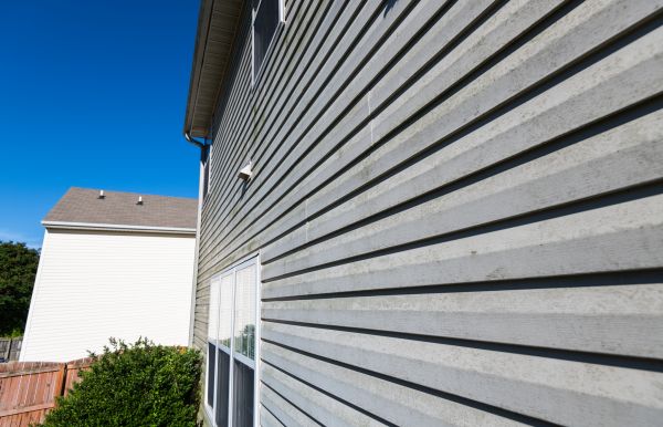 Cost of Vinyl Siding Panel Replacement in Pasadena