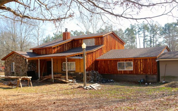 Cost of Rustic Siding Installation in Pasadena
